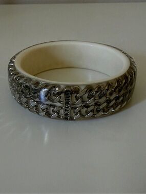 Vintage Juicy Couture Plastic Lucite Bracelet with silver chain detail